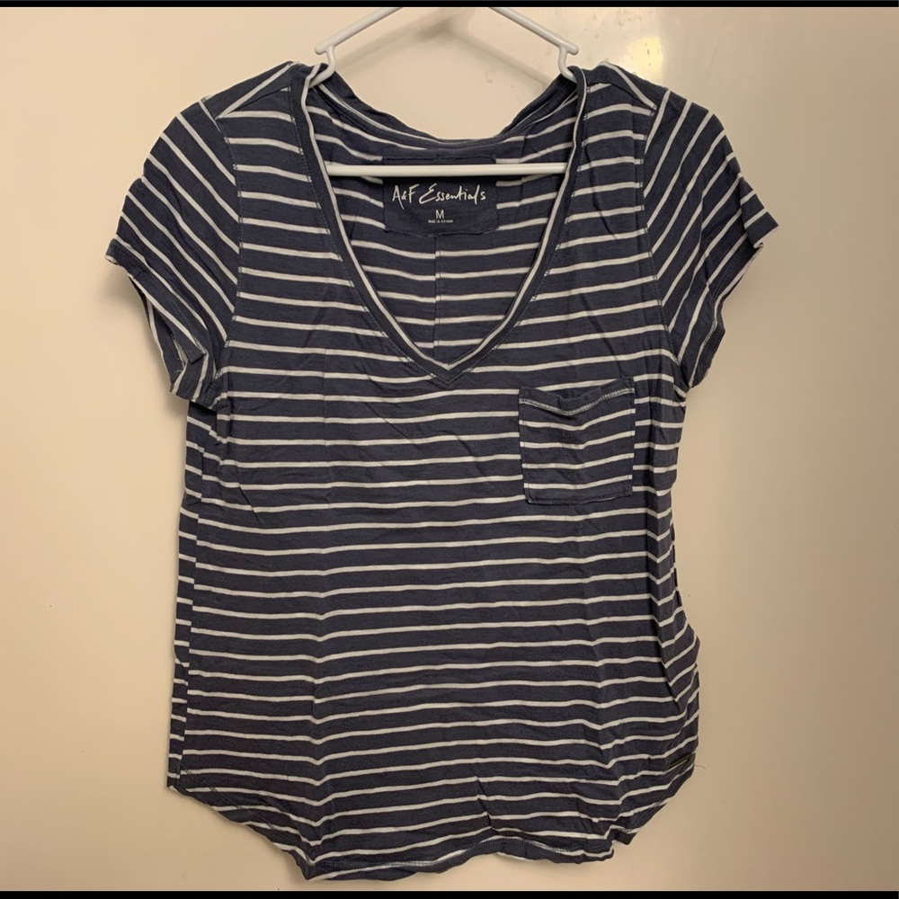 Abercrombie & Fitch Essentials Stripped V-Neck